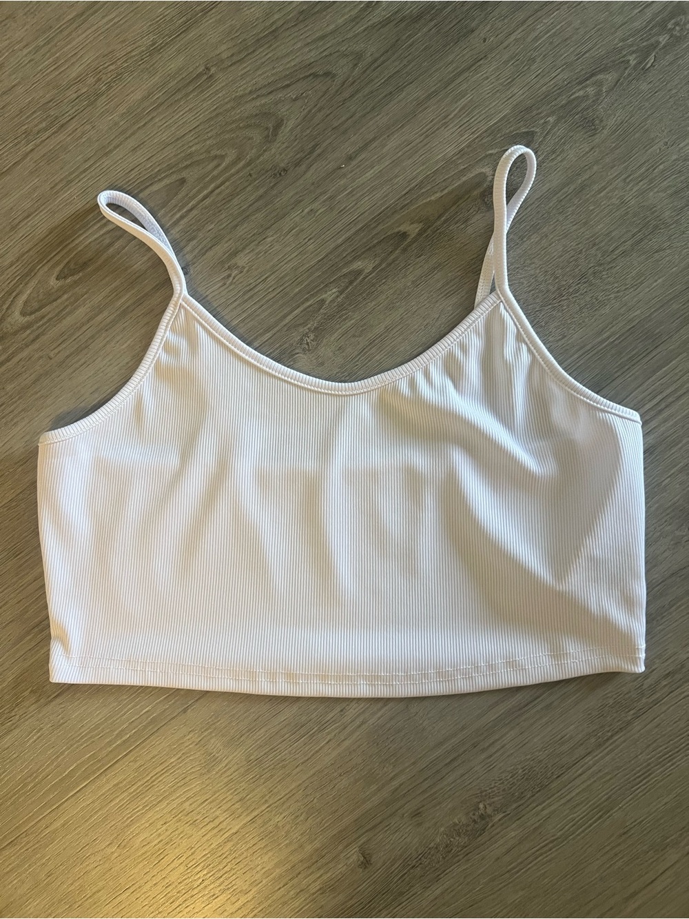 SHEIN White‎ Ribbed Spaghetti Strap Crop Top - Picture 3 of 7